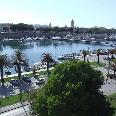 Luxury Town Center Apartments Zadar Buitenkant foto